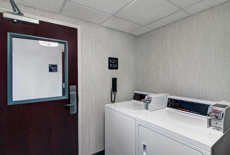 Hampton Inn & Suites Syracuse Dewitt 3