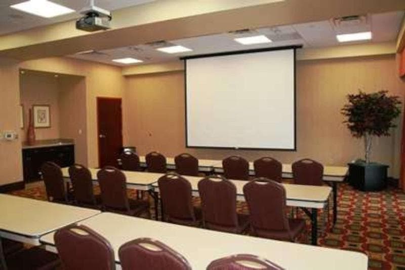 Hampton Inn and Suites Woodstock VA. 5