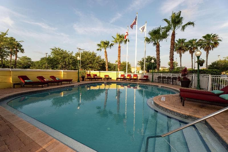 Hampton Inn & Suites Jacksonville Deerwood Park 4