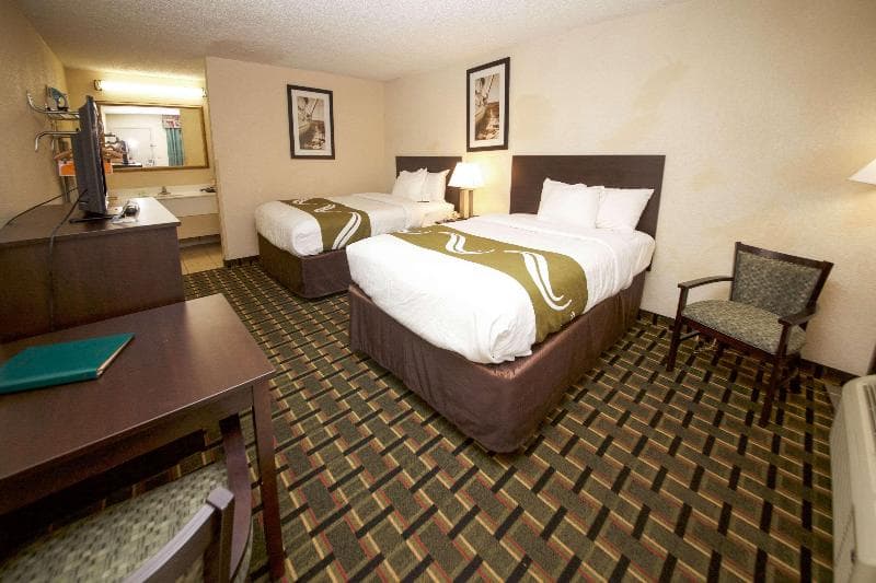 Quality Inn 5