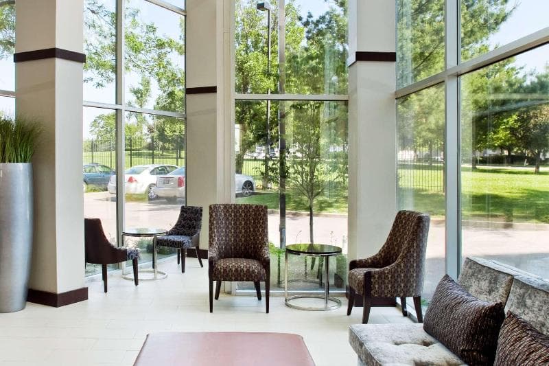 Embassy Suites by Hilton St. Louis Airport 2