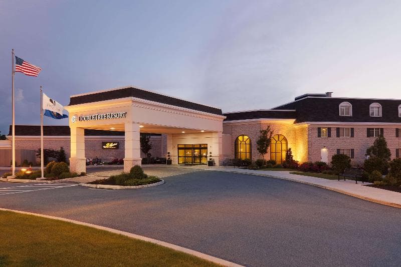 DoubleTree Resort by Hilton Hotel Lancaster photo 1