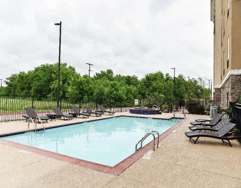 Hampton Inn & Suites Bay City 4
