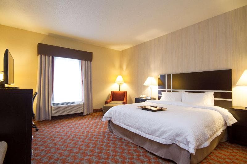 Hampton Inn Marshall photo 1