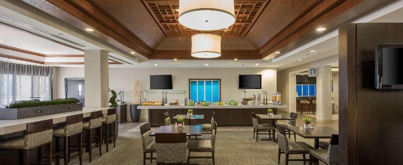 DoubleTree by Hilton Chicago Wood Dale - Elk Grove 5