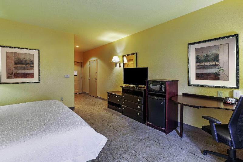 Hampton Inn & Suites Tulsa North/Owasso 2