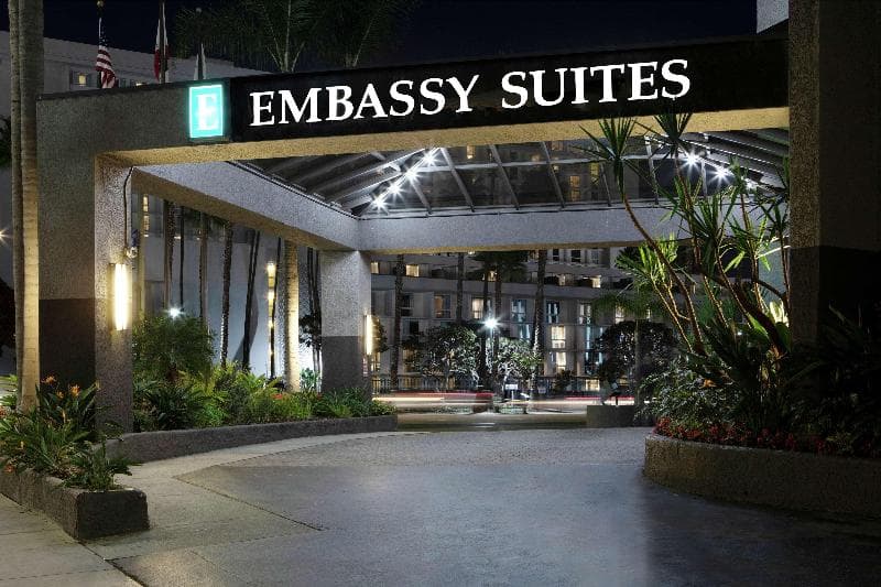Embassy Suites by Hilton LAX International Airport North 2