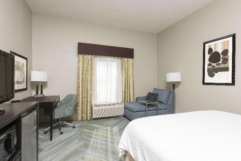 Hampton Inn Detroit/Roseville 2