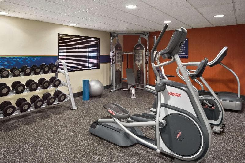 Hampton Inn & Suites Detroit/Sterling Heights 2