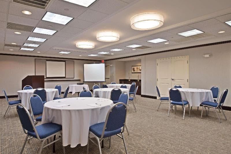 Hampton Inn Gainesville-Haymarket 4