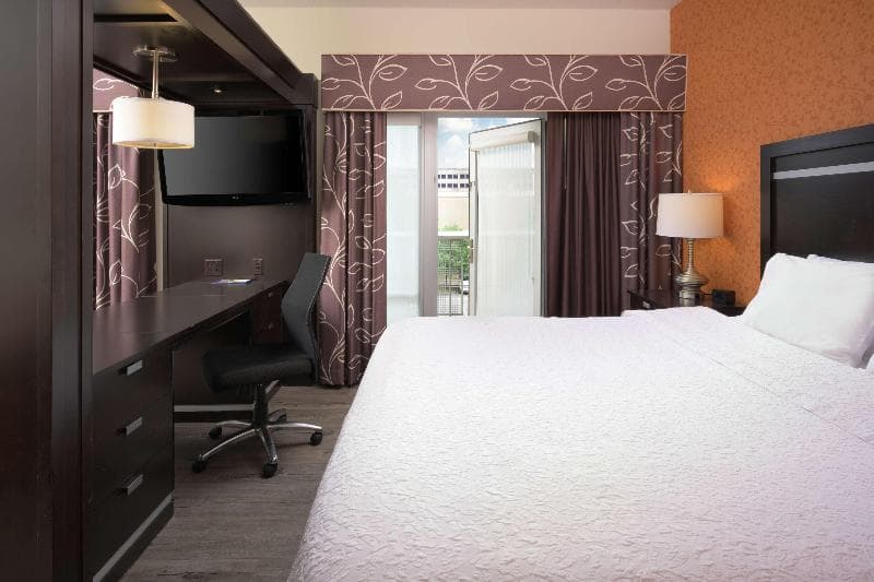 Hampton Inn & Suites Chattanooga/Downtown 3