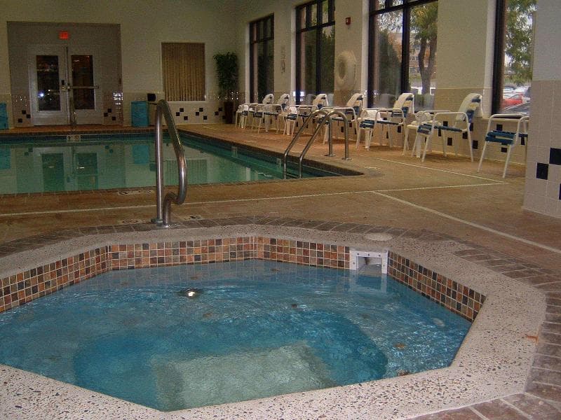 Hampton Inn & Suites Kansas City-Merriam 2
