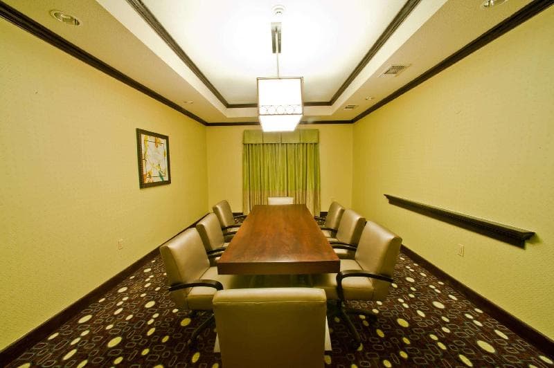 Hampton Inn & Suites Denison photo 1