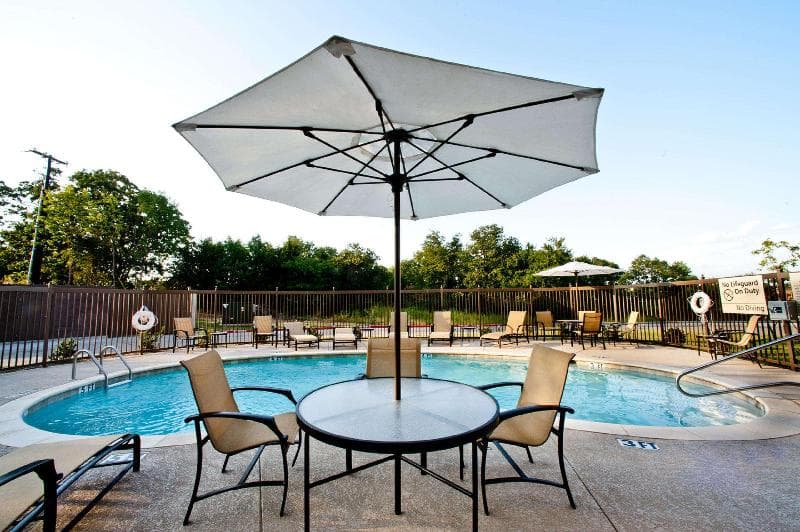 Hampton Inn & Suites Denison 3