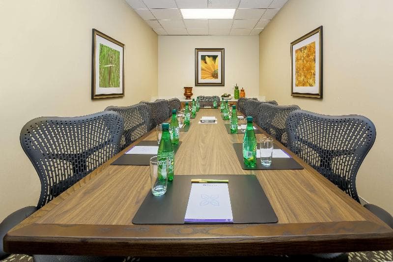 Hilton Garden Inn Bakersfield 5
