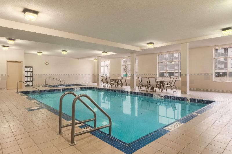 Hampton Inn by Hilton Edmonton South 3
