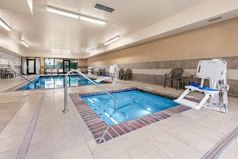 Hampton Inn & Suites Burlington 3