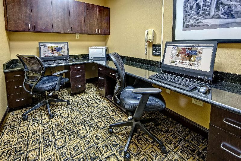 Hampton Inn Galax 5