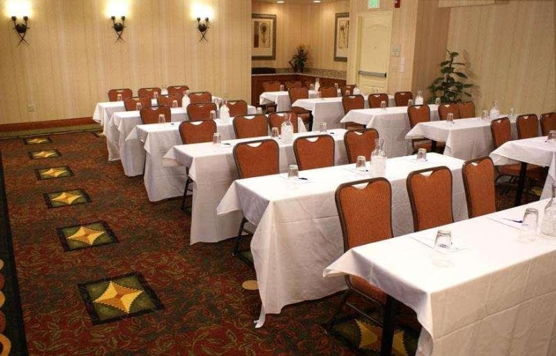 Hilton Garden Inn Colorado Springs Airport 5