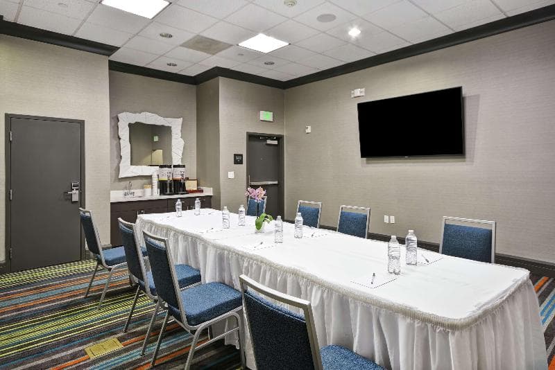 Hampton Inn and Suites Los Angeles Burbank Airport photo 1