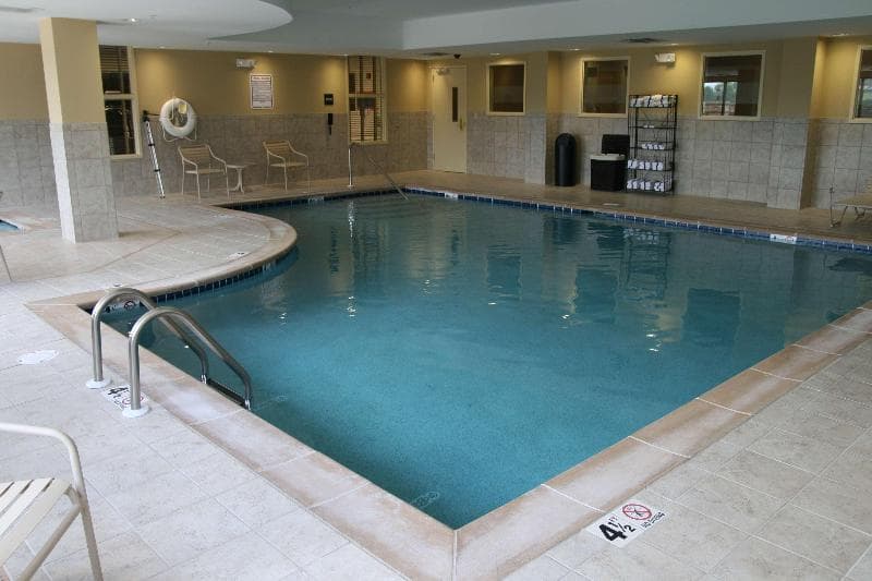 Hampton Inn Dandridge 4