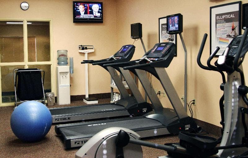 Hampton Inn & Suites Seal Beach 2