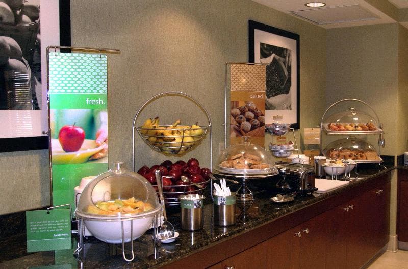 Hampton Inn & Suites Seal Beach 3