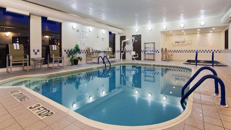 Best Western Plus Mishawaka Inn 3