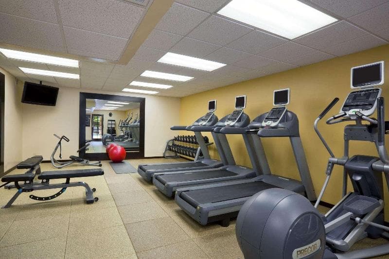Embassy Suites by Hilton Phoenix Tempe 2