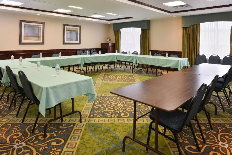 Hampton Inn Alpine 1