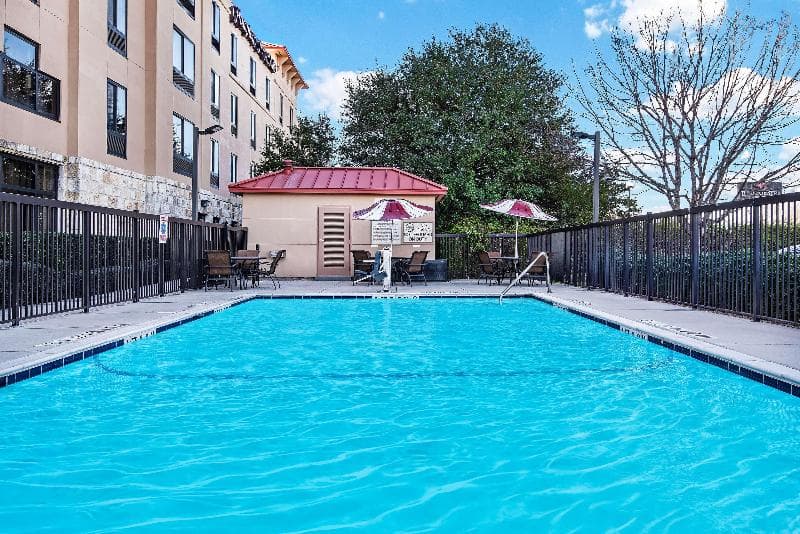 Hampton Inn & Suites San Marcos photo 1