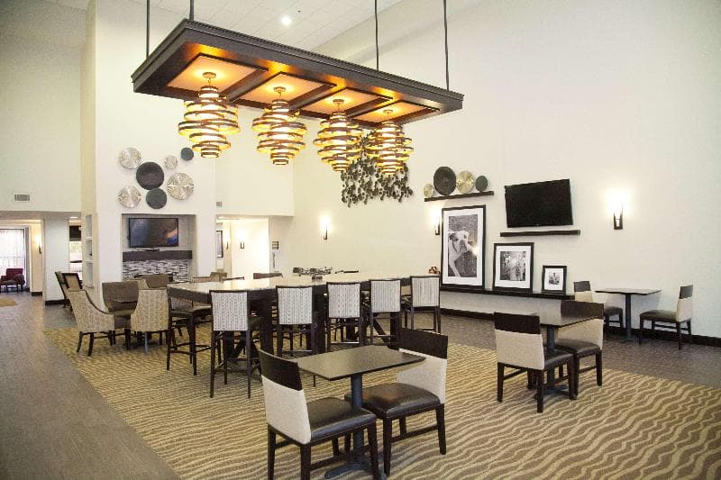 Hampton Inn & Suites Alpharetta 5