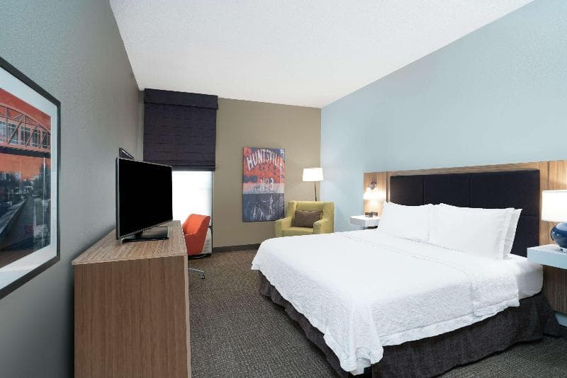 Hampton Inn Madison Huntsville Airport 2