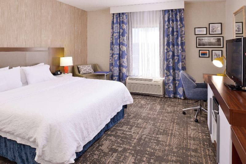 Hampton Inn & Suites Wilmington 2