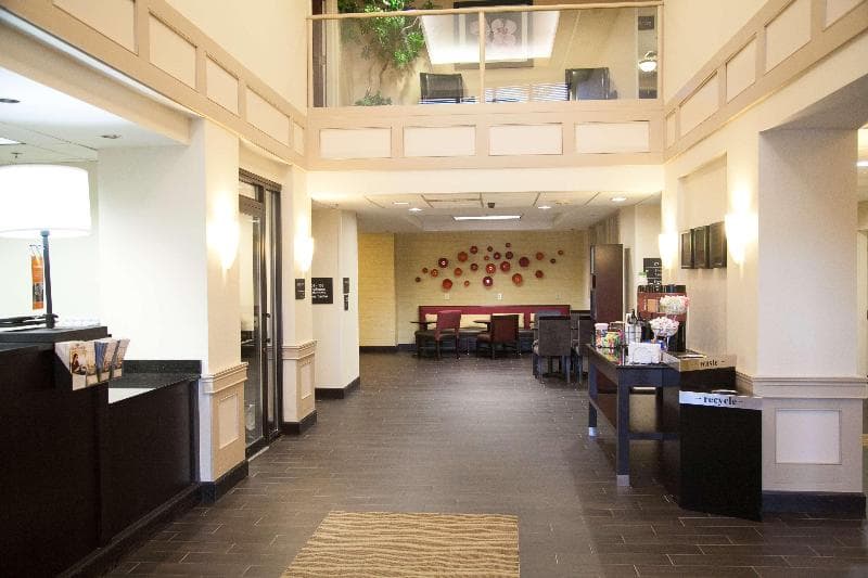 Hampton Inn & Suites Alpharetta Roswell photo 1