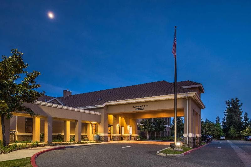Homewood Suites by Hilton Fresno 3