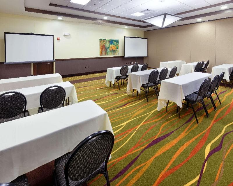 Hilton Garden Inn Springfield photo 1