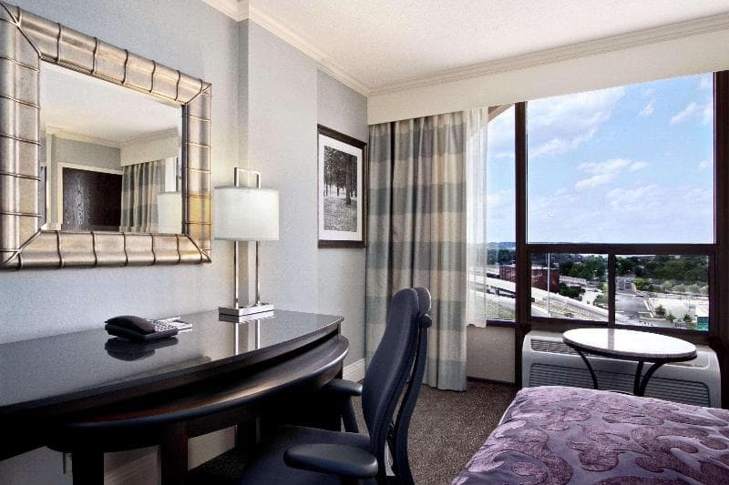 Hilton Springfield photo 1