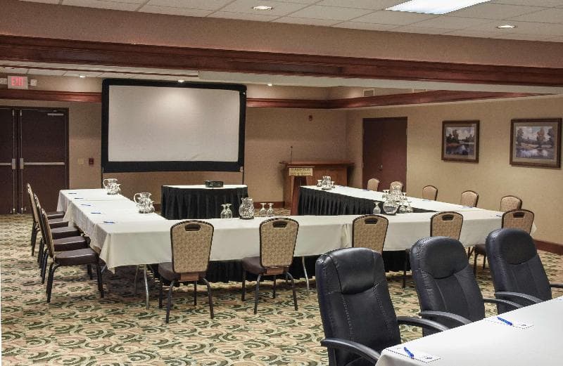 Hampton Inn & Suites Youngstown-Canfield 4