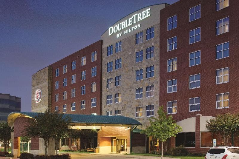 DoubleTree by Hilton Hotel Dallas - Farmers Branch photo 1