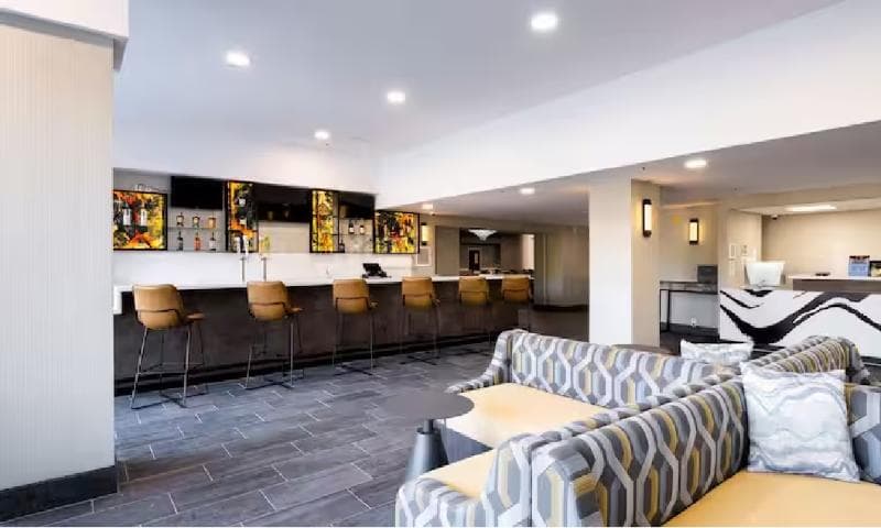 DoubleTree by Hilton Livermore 4