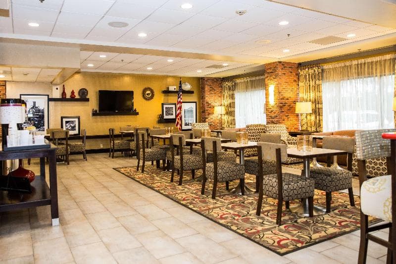 Hampton Inn Hammond 3