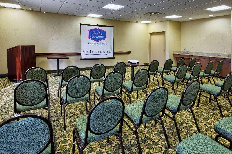 Hampton Inn & Suites Houston - Rosenberg 4