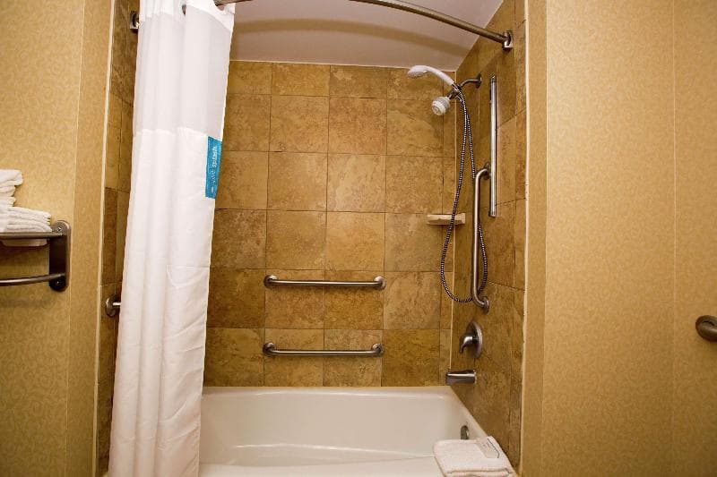 Hampton Inn & Suites Houston - Rosenberg 5