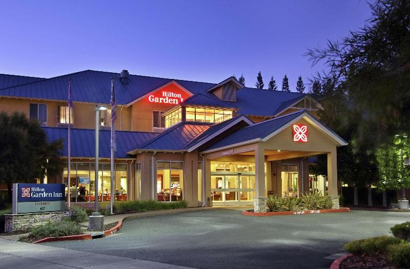 Hilton Garden Inn Sonoma County Airport photo 1
