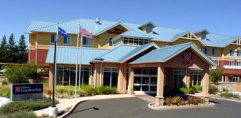Hilton Garden Inn Sonoma County Airport 2