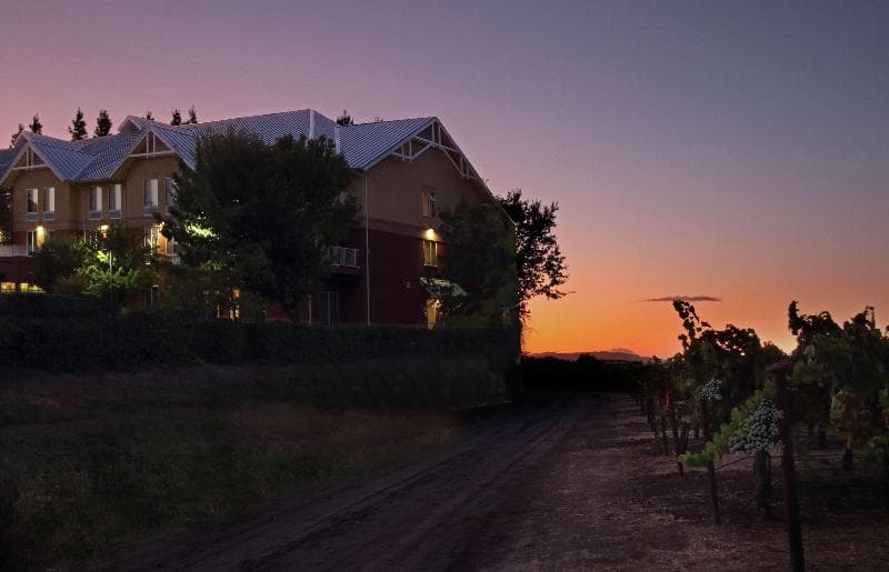 Hilton Garden Inn Sonoma County Airport 3