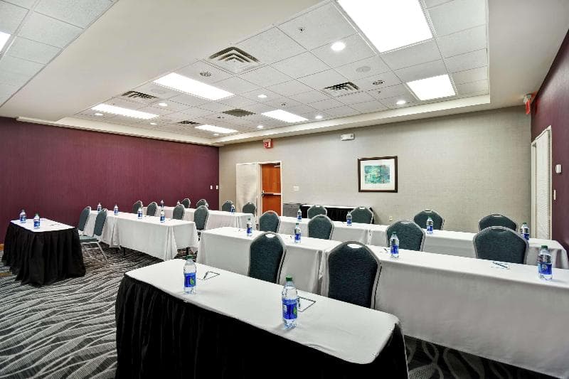 Homewood Suites by Hilton Cincinnati-Milford photo 1