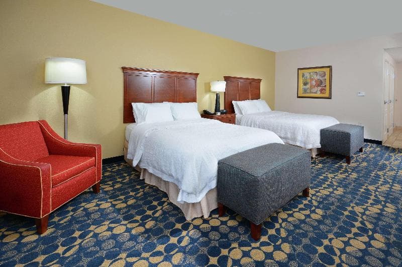 Hampton Inn & Suites Huntersville photo 1
