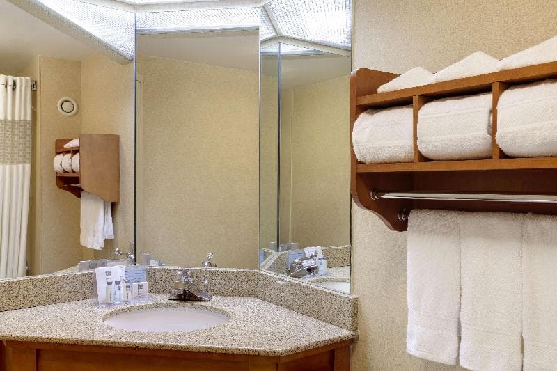 Hampton Inn Chicago-O'Hare International Airport 4